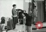 Standbild Schwimmen Wettbewerb Winnipeg Kanada, 1967, aus Sekunde 40 historischem Filmmaterial Videoclip 65675067385