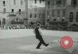 Standbild Flagge Spiele Italien, 1967, aus Sekunde 4 historischem Filmmaterial Videoclip 65675067392
