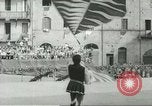 Standbild Flagge Spiele Italien, 1967, aus Sekunde 40 historischem Filmmaterial Videoclip 65675067392