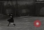 Standbild Eislaufen Ereignis Europa, 1924, aus Sekunde 12 historischem Filmmaterial Videoclip 65675067409