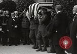 Standbild Hommage an unbekannte amerikanische Soldat Chalons-en-Champagne Frankreich, 1921, aus Sekunde 23 historischem Filmmaterial Videoclip 65675067412