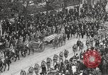 Standbild Hommage an unbekannte amerikanische Soldat Chalons-en-Champagne Frankreich, 1921, aus Sekunde 55 historischem Filmmaterial Videoclip 65675067412