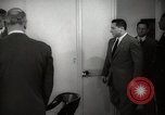 Standbild US-Konsul Russell Brooks trifft sich mit lokalen Führern Casablanca Marokko, 1942, aus Sekunde 28 historischem Filmmaterial Videoclip 65675067424