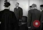 Standbild US-Konsul Russell Brooks trifft sich mit lokalen Führern Casablanca Marokko, 1942, aus Sekunde 33 historischem Filmmaterial Videoclip 65675067424