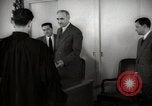 Standbild US-Konsul Russell Brooks trifft sich mit lokalen Führern Casablanca Marokko, 1942, aus Sekunde 38 historischem Filmmaterial Videoclip 65675067424