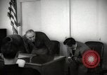 Standbild US-Konsul Russell Brooks trifft sich mit lokalen Führern Casablanca Marokko, 1942, aus Sekunde 41 historischem Filmmaterial Videoclip 65675067424