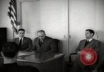 Standbild US-Konsul Russell Brooks trifft sich mit lokalen Führern Casablanca Marokko, 1942, aus Sekunde 45 historischem Filmmaterial Videoclip 65675067424