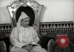 Standbild Sultan von Marokko Mohammed V in seinem Palast Marokko Nordafrika, 1942, aus Sekunde 21 historischem Filmmaterial Videoclip 65675067425