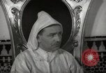 Standbild Sultan von Marokko Mohammed V in seinem Palast Marokko Nordafrika, 1942, aus Sekunde 42 historischem Filmmaterial Videoclip 65675067425
