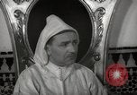 Standbild Sultan von Marokko Mohammed V in seinem Palast Marokko Nordafrika, 1942, aus Sekunde 52 historischem Filmmaterial Videoclip 65675067425