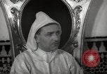 Standbild Sultan von Marokko Mohammed V in seinem Palast Marokko Nordafrika, 1942, aus Sekunde 55 historischem Filmmaterial Videoclip 65675067425