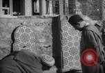 Standbild Mohammed V Sultan von Marokko Begleitung Gäste Marokko Nordafrika, 1942, aus Sekunde 55 historischem Filmmaterial Videoclip 65675067426