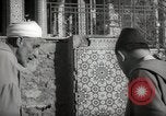 Standbild Mohammed V Sultan von Marokko Begleitung Gäste Marokko Nordafrika, 1942, aus Sekunde 62 historischem Filmmaterial Videoclip 65675067426