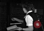 Standbild Electronic Numerical Integrator and Computer Pennsylvania United States USA, 1945, aus Sekunde 61 historischem Filmmaterial Videoclip 65675067434