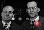 Standbild J Presper Eckert und John Mauchly mit ENIAC Pennsylvania United States USA, 1945, aus Sekunde 31 historischem Filmmaterial Videoclip 65675067436