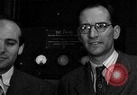 Standbild J Presper Eckert und John Mauchly mit ENIAC Pennsylvania United States USA, 1945, aus Sekunde 35 historischem Filmmaterial Videoclip 65675067436