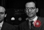 Standbild J Presper Eckert und John Mauchly mit ENIAC Pennsylvania United States USA, 1945, aus Sekunde 38 historischem Filmmaterial Videoclip 65675067436