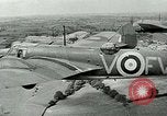 Standbild Royal Air Force Training Vereinigtes Königreich, 1940, aus Sekunde 5 historischem Filmmaterial Videoclip 65675067441