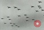 Standbild Royal Air Force Training Vereinigtes Königreich, 1940, aus Sekunde 17 historischem Filmmaterial Videoclip 65675067441