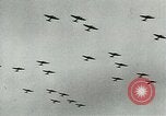 Standbild Royal Air Force Training Vereinigtes Königreich, 1940, aus Sekunde 18 historischem Filmmaterial Videoclip 65675067441