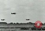 Image Bataille d'Angleterre Royaume-Uni, 1940, de la seconde 18 séquences d'archives historiques vidéo 65675067442