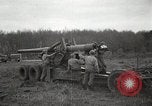 Standbild USA Artilleristen Einstellung bis 155mm lange Tom guns Anzio Italien, 1944, aus Sekunde 16 historischem Filmmaterial Videoclip 65675067456