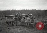 Standbild USA Artilleristen Einstellung bis 155mm lange Tom guns Anzio Italien, 1944, aus Sekunde 17 historischem Filmmaterial Videoclip 65675067456