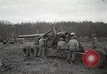 Standbild USA Artilleristen Einstellung bis 155mm lange Tom guns Anzio Italien, 1944, aus Sekunde 22 historischem Filmmaterial Videoclip 65675067456