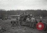 Standbild USA Artilleristen Einstellung bis 155mm lange Tom guns Anzio Italien, 1944, aus Sekunde 24 historischem Filmmaterial Videoclip 65675067456