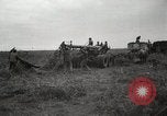 Standbild USA Artilleristen Einstellung bis 155mm lange Tom guns Anzio Italien, 1944, aus Sekunde 27 historischem Filmmaterial Videoclip 65675067456