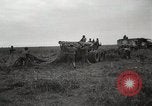 Standbild USA Artilleristen Einstellung bis 155mm lange Tom guns Anzio Italien, 1944, aus Sekunde 30 historischem Filmmaterial Videoclip 65675067456