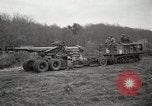 Standbild USA Artilleristen Einstellung bis 155mm lange Tom guns Anzio Italien, 1944, aus Sekunde 45 historischem Filmmaterial Videoclip 65675067456