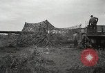 Standbild USA Artilleristen Einstellung bis 155mm lange Tom guns Anzio Italien, 1944, aus Sekunde 48 historischem Filmmaterial Videoclip 65675067456