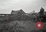 Standbild USA Artilleristen Einstellung bis 155mm lange Tom guns Anzio Italien, 1944, aus Sekunde 52 historischem Filmmaterial Videoclip 65675067456