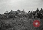 Standbild USA Artilleristen Einstellung bis 155mm lange Tom guns Anzio Italien, 1944, aus Sekunde 59 historischem Filmmaterial Videoclip 65675067456