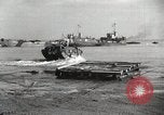 Standbild Anzio Hafen Invasion Anzio Italien, 1944, aus Sekunde 4 historischem Filmmaterial Videoclip 65675067458