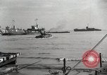 Standbild Anzio Hafen Invasion Anzio Italien, 1944, aus Sekunde 10 historischem Filmmaterial Videoclip 65675067458
