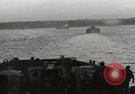 Standbild Anzio Anlandungen Anzio Italien, 1944, aus Sekunde 32 historischem Filmmaterial Videoclip 65675067461