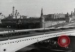 Immagine di Il Cremlino e la zona circostante Mosca Russia Unione Sovietica, 1943, secondo 19 filmato di repertorio 65675067476