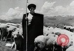 Standbild farm Aktivitäten Kasachstan Sowjetunion, 1943, aus Sekunde 25 historischem Filmmaterial Videoclip 65675067478