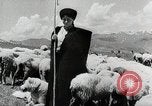Standbild farm Aktivitäten Kasachstan Sowjetunion, 1943, aus Sekunde 28 historischem Filmmaterial Videoclip 65675067478