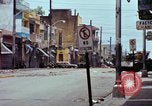 Standbild Heckenschützen auf Truppen Dominikanische Republik, 1965, aus Sekunde 26 historischem Filmmaterial Videoclip 65675067489