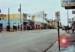 Standbild Heckenschützen auf Truppen Dominikanische Republik, 1965, aus Sekunde 57 historischem Filmmaterial Videoclip 65675067489