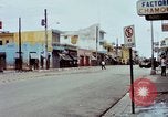 Standbild Heckenschützen auf Truppen Dominikanische Republik, 1965, aus Sekunde 60 historischem Filmmaterial Videoclip 65675067489