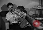 Standbild Familie der amerikanischen Automobil Arbeiter Detroit Michigan USA, 1950, aus Sekunde 11 historischem Filmmaterial Videoclip 65675067510