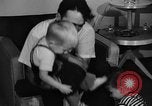 Standbild Familie der amerikanischen Automobil Arbeiter Detroit Michigan USA, 1950, aus Sekunde 21 historischem Filmmaterial Videoclip 65675067510