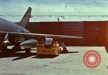 Standbild Flight Line control Vietnam, 1967, aus Sekunde 1 historischem Filmmaterial Videoclip 65675067511