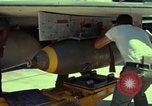 Standbild Flight Line control Vietnam, 1967, aus Sekunde 20 historischem Filmmaterial Videoclip 65675067511