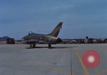 Standbild Flight Line control Vietnam, 1967, aus Sekunde 58 historischem Filmmaterial Videoclip 65675067512