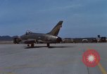 Standbild Flight Line control Vietnam, 1967, aus Sekunde 59 historischem Filmmaterial Videoclip 65675067512